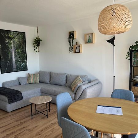 Up Wulkje21 Neu Renovierte Wohnung Mit Pkw Stellplatz Emden Dış mekan fotoğraf