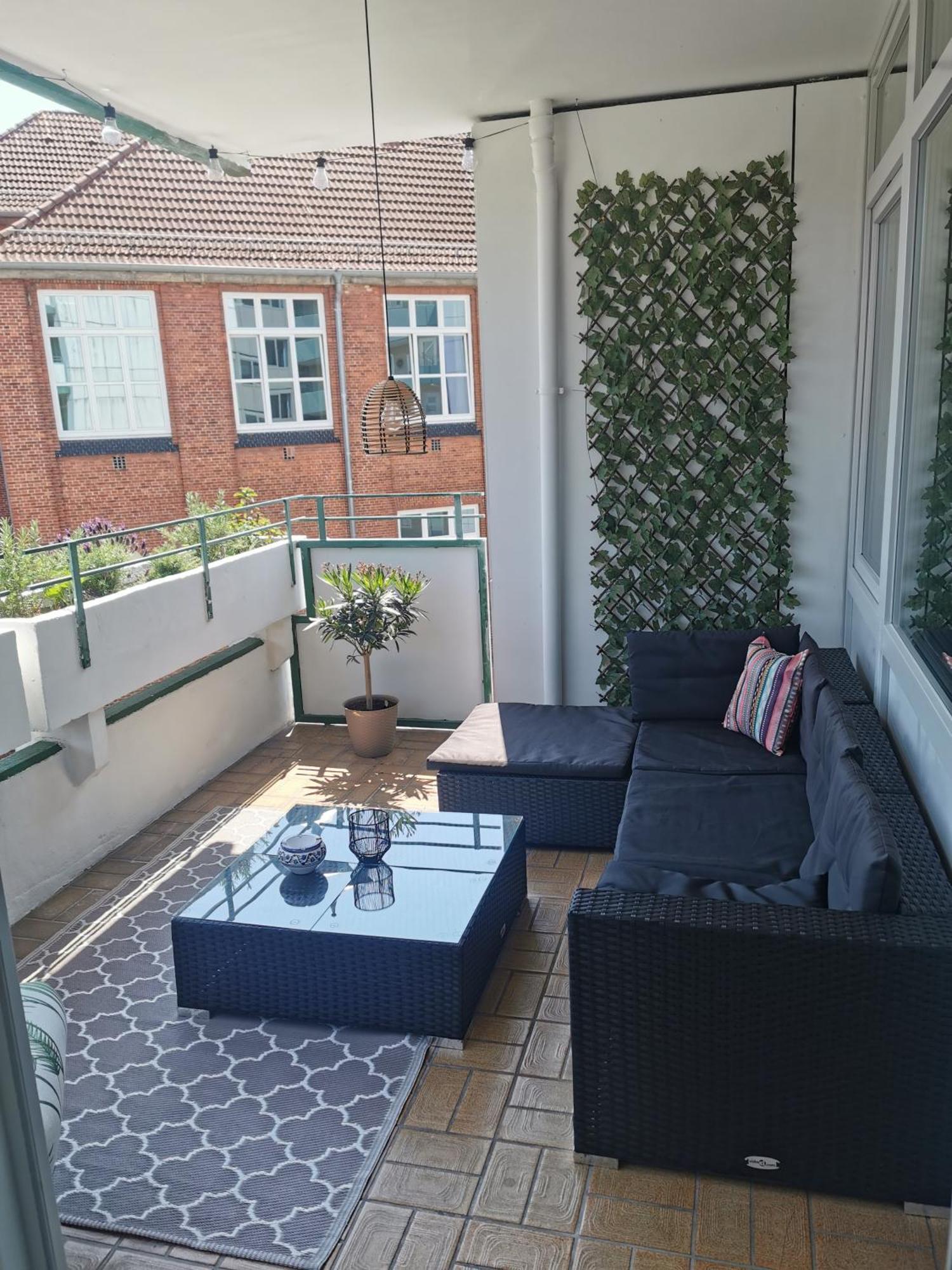 Up Wulkje21 Neu Renovierte Wohnung Mit Pkw Stellplatz Emden Dış mekan fotoğraf