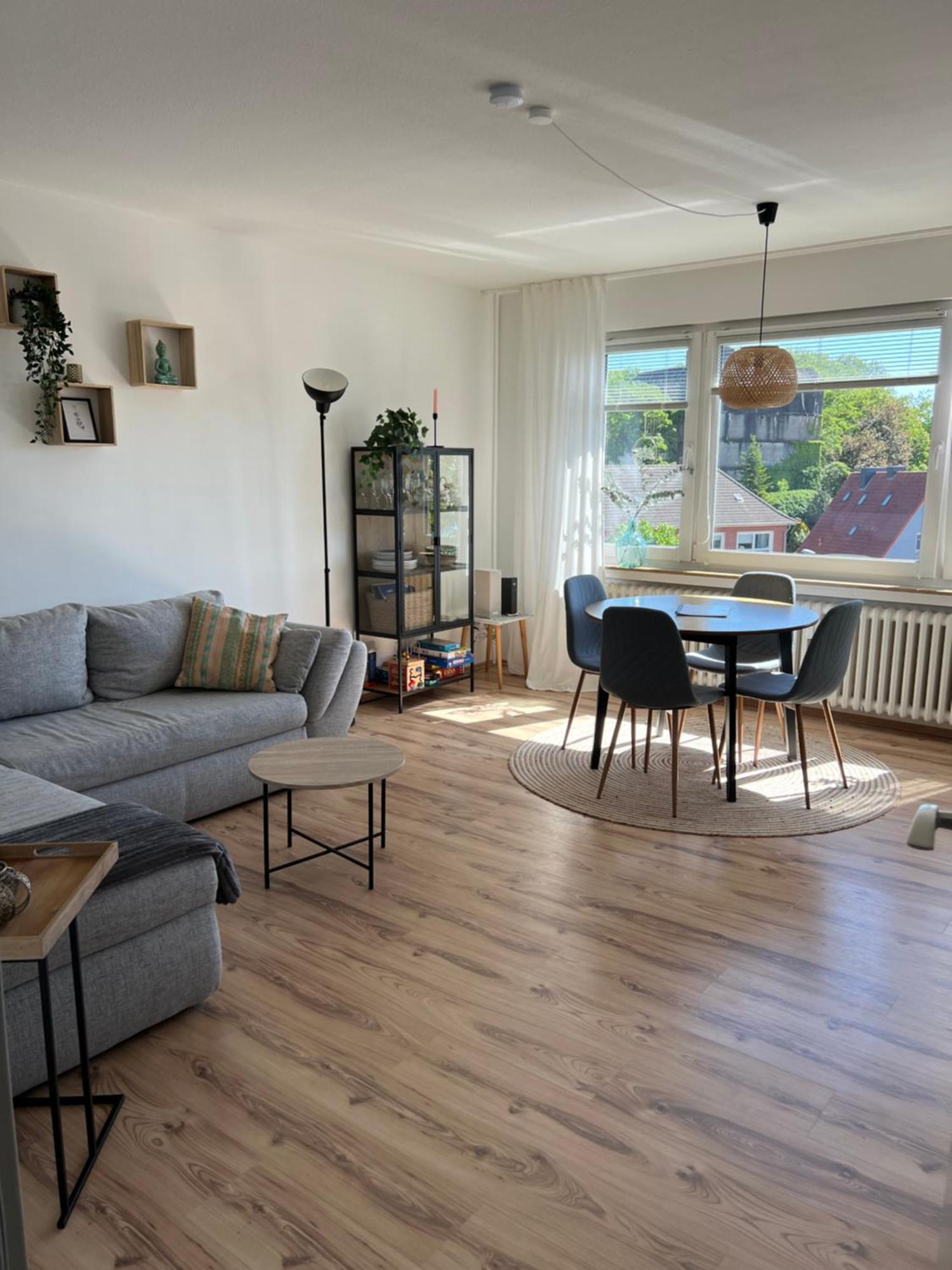 Up Wulkje21 Neu Renovierte Wohnung Mit Pkw Stellplatz Emden Dış mekan fotoğraf